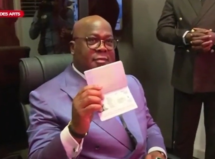 Nouveau passeport biométrique congolais : Félix Tshisekedi donne le go