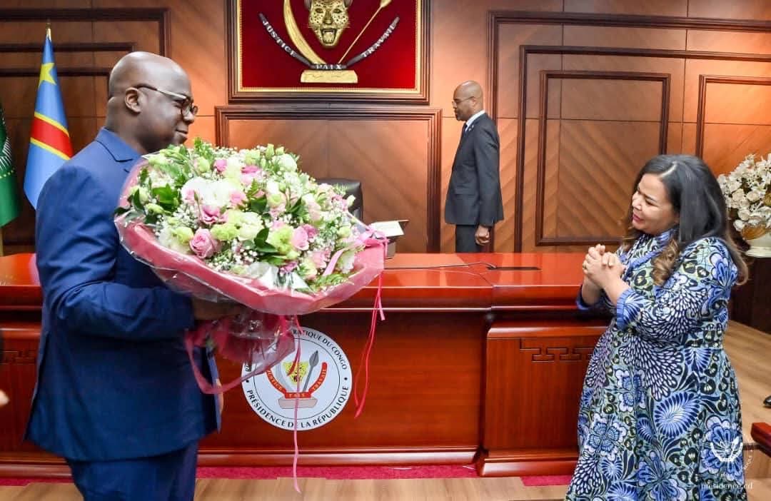 RDC: LE CHEF DE L’ÉTAT AUREOLE LA MINISTRE  T.KAYIWAMBA
