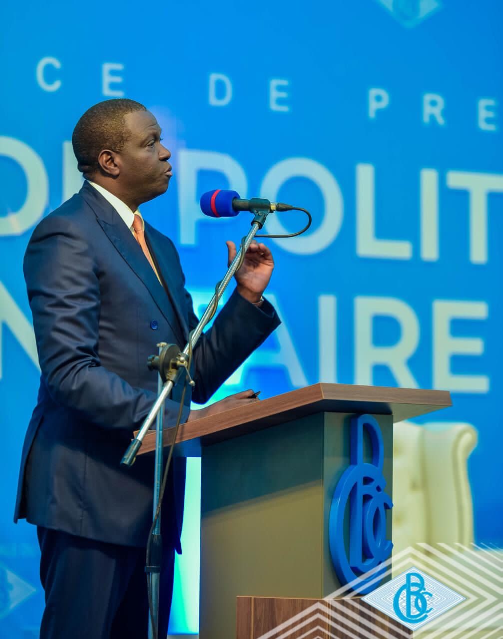 TAUX DE CHANGE : LA BANQUE CENTRALE DU CONGO MET AU POINT LE TAUX OFFICIEL DU JOUR