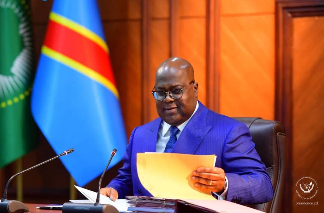 TSHISEKEDI RECADRE LES OFFICIELS CONGOLAIS : DÉSORMAIS, AUCUN VOYAGE À L'ÉTRANGER SANS AVAL DU MINISTÈRE DES AFFAIRES ÉTRANGÈRES