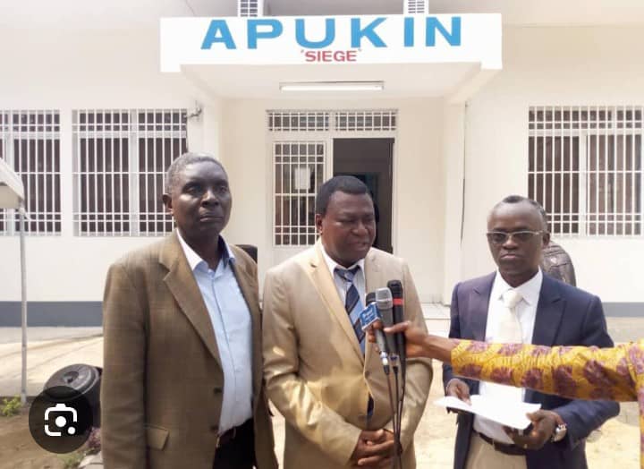 Assassinat du Pr Matthieu Abata : les enseignants de l’UNIKIN en sit-in devant le ministère de l'intérieur 