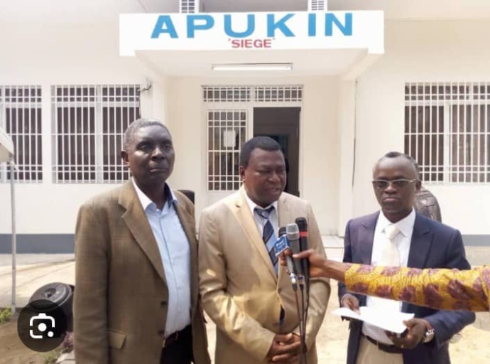 Assassinat du Pr Matthieu Abata : les enseignants de l’UNIKIN en sit-in devant le ministère de l'intérieur 