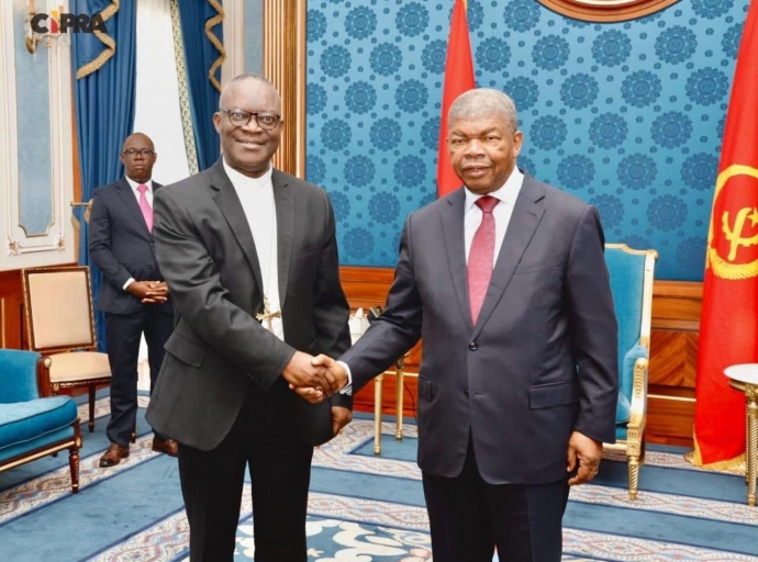 Crise sécuritaire dans l’Est : João Lourenço échange avec la CENCO et l’ECC