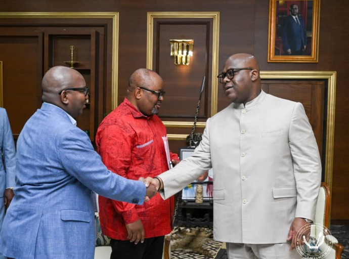 RDC : Tshisekedi consulte les présidents des deux chambres sur les accords de paix de Washington